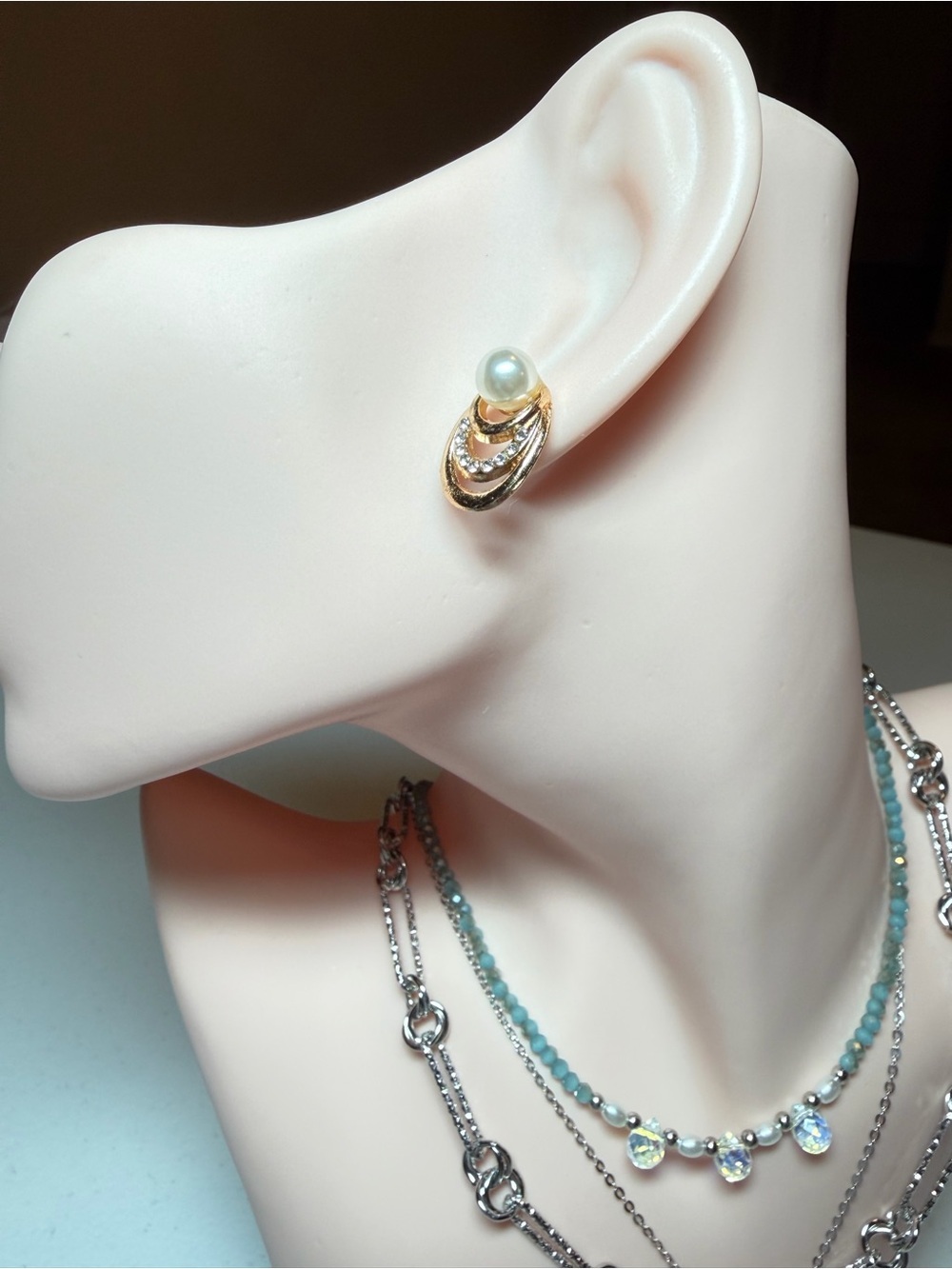 Gold Pearl & Crystal Drop Stud Earrings. - Picture 5 of 8